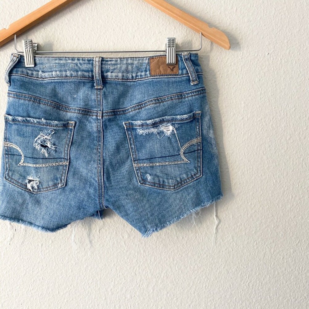 American Eagle Med Wash Frayed Hem Shorts Size 2 - Picture 7 of 7